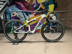 Двухподвесный велосипед 29 дюймов TITAN RACING 29 CYPHER DC CARBON EXPERT (2025)